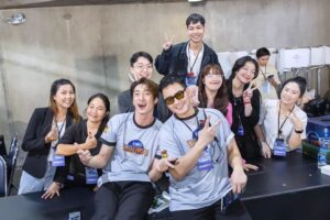 Nattharat Kornkaew Instagram - ส่งท้ายงานใหญ่ของปี #gmmtvstarlympic ขอให้ทุกคนมีความสุขส่งท้ายปี คิดสิ่งใดสมหวัง เฮงๆไปเลยจ๊าาา 📸 @iamofoto