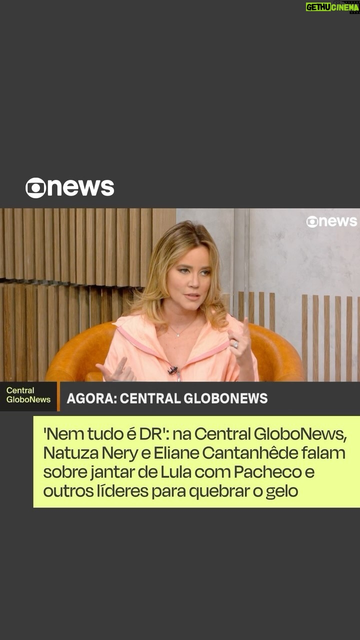 Natuza Nery - 3K Likes - BASTIDORES DA ARTICULAÇÃO POLÍTICA - Jantar de Rodrigo Pacheco, presidente do Senado, com o presidente Lula na noite desta quinta-feira (2), no Palácio do Alvorada, contou com diversos políticos. Não foi um tête-à-tête, mas serviu para quebrar um gelo, diz @natuzanery, que traz bastidores.
“Não foi para discutir a relação, porque isso faz a dois. Um ministro disse que nem tudo se discute com DR. Mas que Pacheco estava bem-humorado e leve”, explica a apresentadora.
Eliane Cantanhêde diz que impressão que Lula e Pacheco passam é que eles “não querem dizer todas as verdades para não virar uma guerra. Nos bastidores de Brasília a pergunta é: “O que está acontecendo com Pacheco?”. Veja as análises da #CentralGloboNews
➡ Acompanhe as atualizações na #globonews #jornalismo #notícias #politica