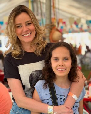 Natuza Nery Instagram - #tb pq já estou com saudade.
Família ♥️