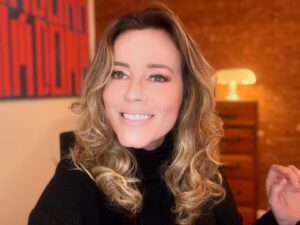 Natuza Nery Instagram - Home office #globonews 
Foto de @thaizapauluze ♥️
