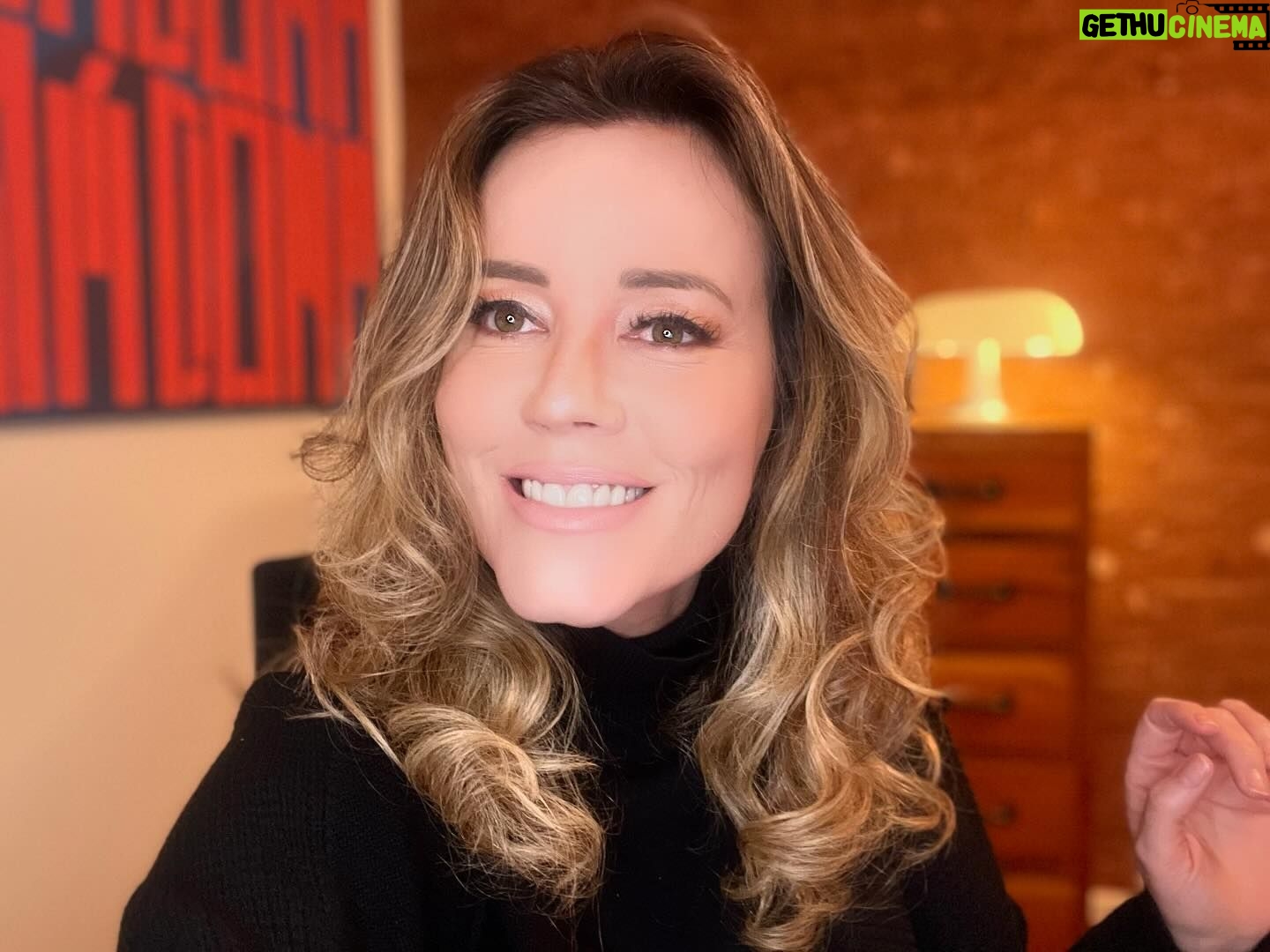 Natuza Nery - 7.4K Likes - Home office #globonews
Foto de @thaizapauluze ♥️