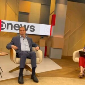 Natuza Nery Instagram - CENTRAL GLOBONEWS CARIOCA – Nesta quinta-feira (25), foi a vez de a #CentralGloboNews itinerante aterrissar no “Rildy”. @natuzanery foi recebida em terras cariocas por @flaviaol, @gabeiraoficial, Merval Pereira e @octavioguedes.

Arraste o carrossel de imagens para o lado para conferir os bastidores da melhor resenha da política brasileira, no Rio de Janeiro.

📸: GloboNews
📹: Octavio Guedes

➡ Acompanhe as atualizações na #globonews #jornalismo #notícias