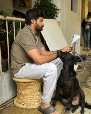 Naveen Chandra Instagram - This beautiful black, well-coated fur, Jimmy, comes every day to see me on set. The moment I step out to breathe and read my scene papers, she wants my full attention. Her presence brings such good, unconditional energy. Thank you, Jimmy, for being an angel. 

#OnSet #FurryFriend #UnconditionalLove #GoodEnergy #ThankYouJimmy #SetLife #Grateful
