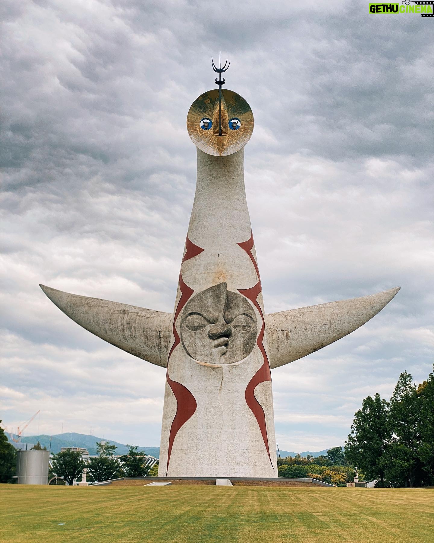 Nawapol Thamrongrattanarit - 1.3K Likes - the angry sun .
tower of the sun , osaka
#osaka