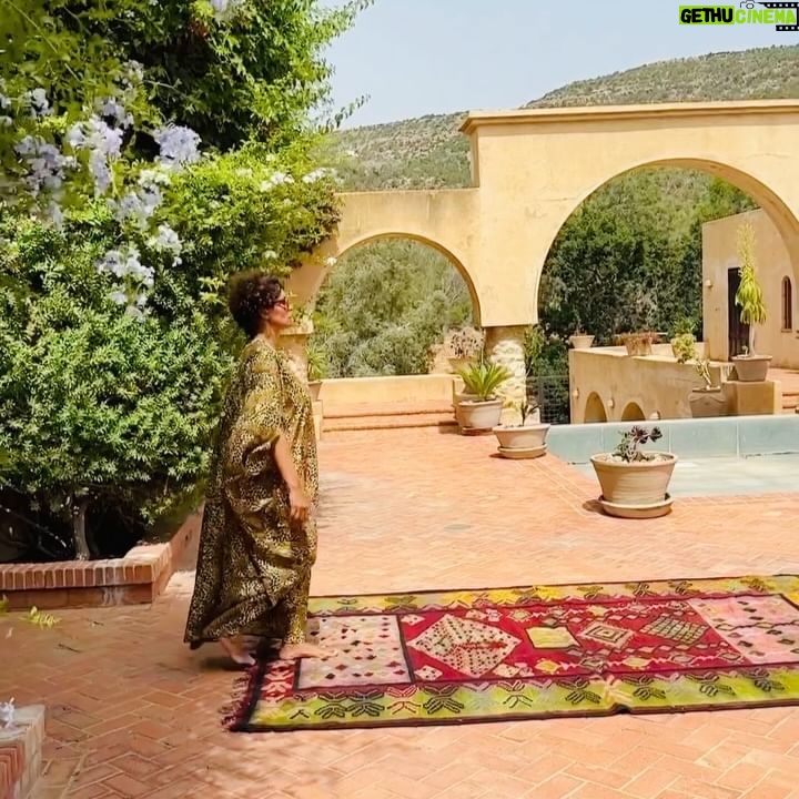 Nawell Madani - 29.2K Likes - @erebya voyage entre la Tunisie, le Maroc et L’Algérie 🌞
#NewCollection
Cc @ksar_fawara
