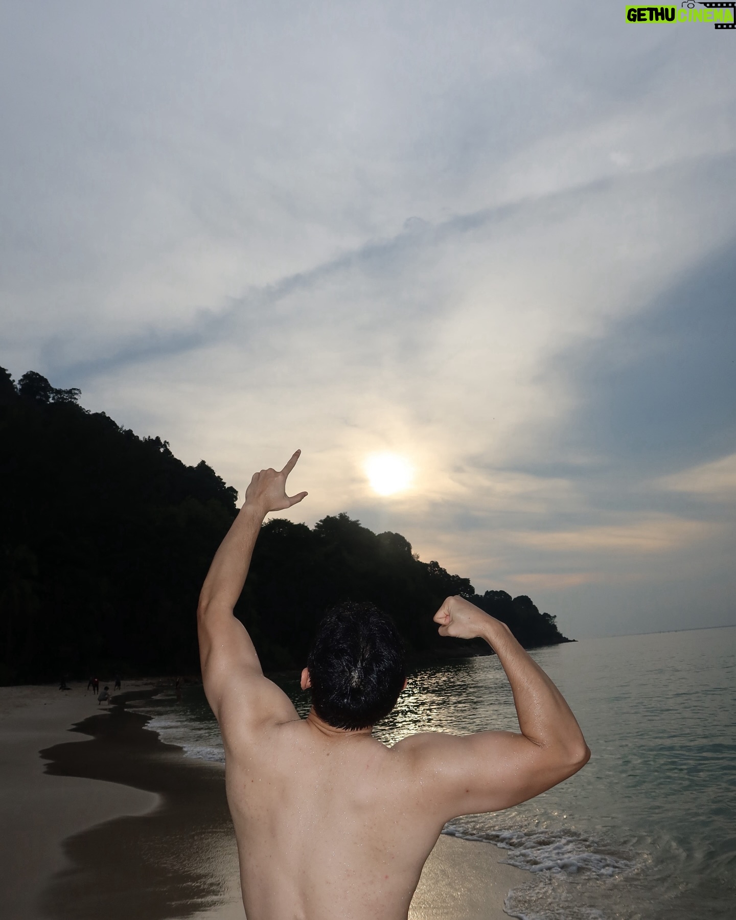 Nazrief Nazri - 1.5K Likes - Goodbye Langkawi š¦