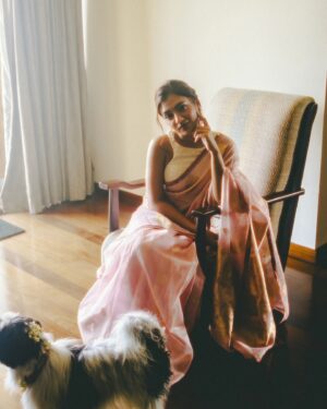 Nazriya Nazim Instagram - 💖🌸🐾
 

💄- @snehamnj 
Asst by - @makeup.by_meenu
💇‍♀️- @priyahairandmakeup_ 
📷- @hrischique