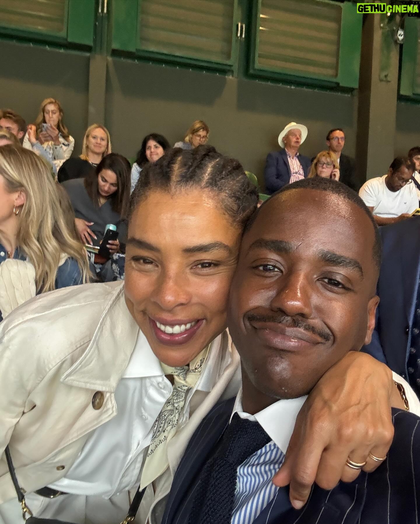 Ncuti Gatwa - 3 Likes - Brilliant tennis. Brilliant company 🎾
Thank you @ralphlauren x @britishvogue
And shout out to my Wimbledon partner in crime @emilybilverstone1 …Silly (me) and Billy strike again … what a treat of a day 🍓 😌
Hair @chris7_okonta
Wearing @poloralphlauren
Styled by @felicitykay ❤️