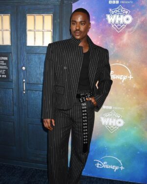 Ncuti Gatwa Instagram - We premiered Dr Who in LA last night and it was magical 🥹✨

N.G and M.G having adventures like The Doctor and Ruby 😍

I can’t believe that release day is finally here but I am so, SO ready for it to be unleashed into the world. 

Thank you so much @disneyplus @bbc @bad_wolf_tv for everything you have poured into the show. My wee @milliegibbo the titan @russelltdavies63 ….we bloody well did it 🙌🏾

Wearing @achillesiongabriel 
Styled by @felicitykay 
Grooming @nathanieldezan @iambarberizm 
📸 @nishajohny @jonathanjacobs_ @disneydoctorwho