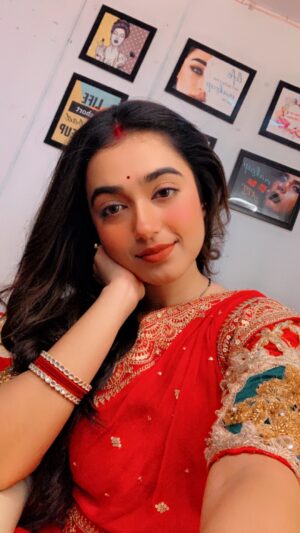 Neeharika Roy Instagram - Side effects of playing “Fruit Ninja” 😂

🎥 - @theranjeet6singh 😎

#neeharikaroy