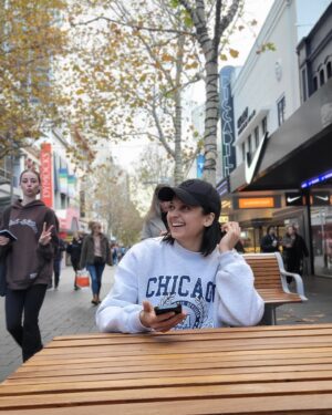 Neeta Pillai Instagram - 🍁
#photobombed 🤗😄
#self #travel #metime #life