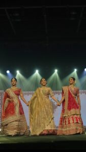 Singer Neeti Mohan HD Instagram Photos and Wallpapers August 2024