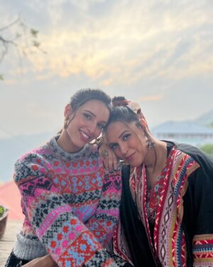 Neha Dhupia Instagram - The many moods of #badnewz …. For the real footage it’s at a theatre 🎭 near you 😍♥️😛
