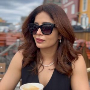 Actress Neha Pendse HD Instagram Photos and Wallpapers August 2024