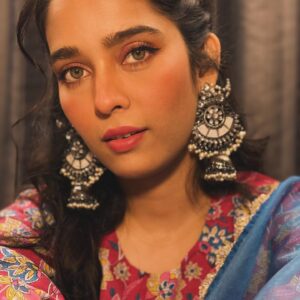 Neha Saxena Instagram - 🌷