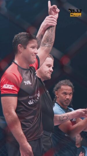Neiman Gracie Instagram - @neimangracie vence Ben Henderson por finalização no armlock. 

Transmissão do evento através da plataforma @tx7sports

🎥 @bjjcria

Oferecimento:
@seda.college
@purely.br
@centauroesporte cupom BJJCRIA10