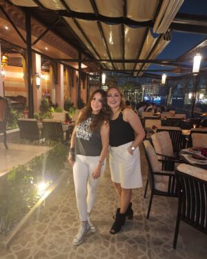 Nermin EL Fee'y Instagram - #_انا_و_نوجا_بنحتفل_بالعيد_عيد_يعيد_علي_الحميع#_❤️🌺مع_الفرقه_الجميله#_🙏#. @nermine_elfeky # @naglaa.razek # @sofital_hotel#