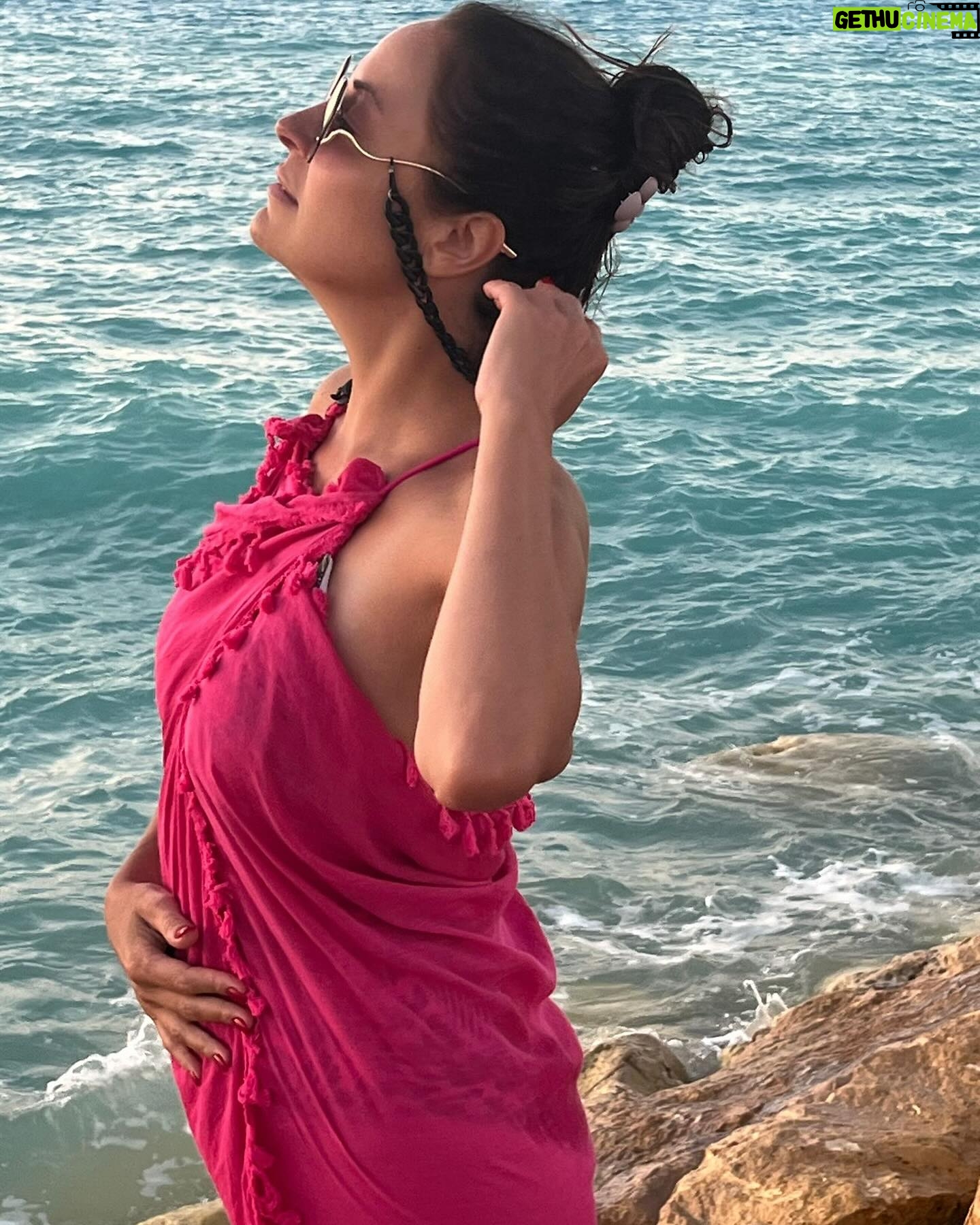 Nermin EL Fee'y - 30.3K Likes -