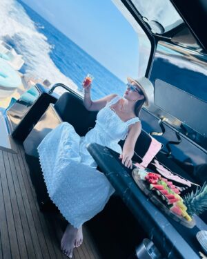 Nesreen Tafesh Instagram - Vitamin C 🪸🐚🐠 🌊☀️