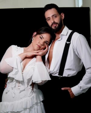 Netta Instagram - כנגד כל הסיכויים 
כנגד כל הבילבולים בצעדים
כנגד כל הגידים הלא נמתחים
ניצחנו יחד את הכל ואני גאה לצעוק לכם שאנחנו בלייבים
אלון 
אתה המלך של חיי ואני גאה בנו נורא 
בוא נעשה את זה
אנחנו חייבים אותכם 
אני חייבת אתכם 
אני רוצה להמשיך למתוח את הגבולות שלי איתכם 
הכנו לכם היום ביצוע שהוא כל ליבי על הרחבה .
תחזיקו לי תיד ❤️

צילום: @nofarcohen.makeup