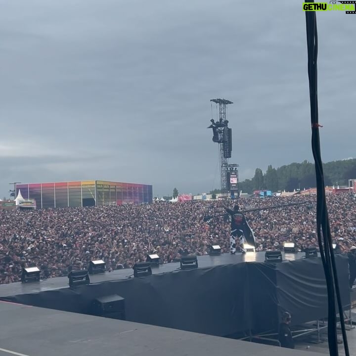 Neverly Paris - 12.6K Likes - C’était incroyable merci les ardentes ✨💋 fière de ma team ❗️