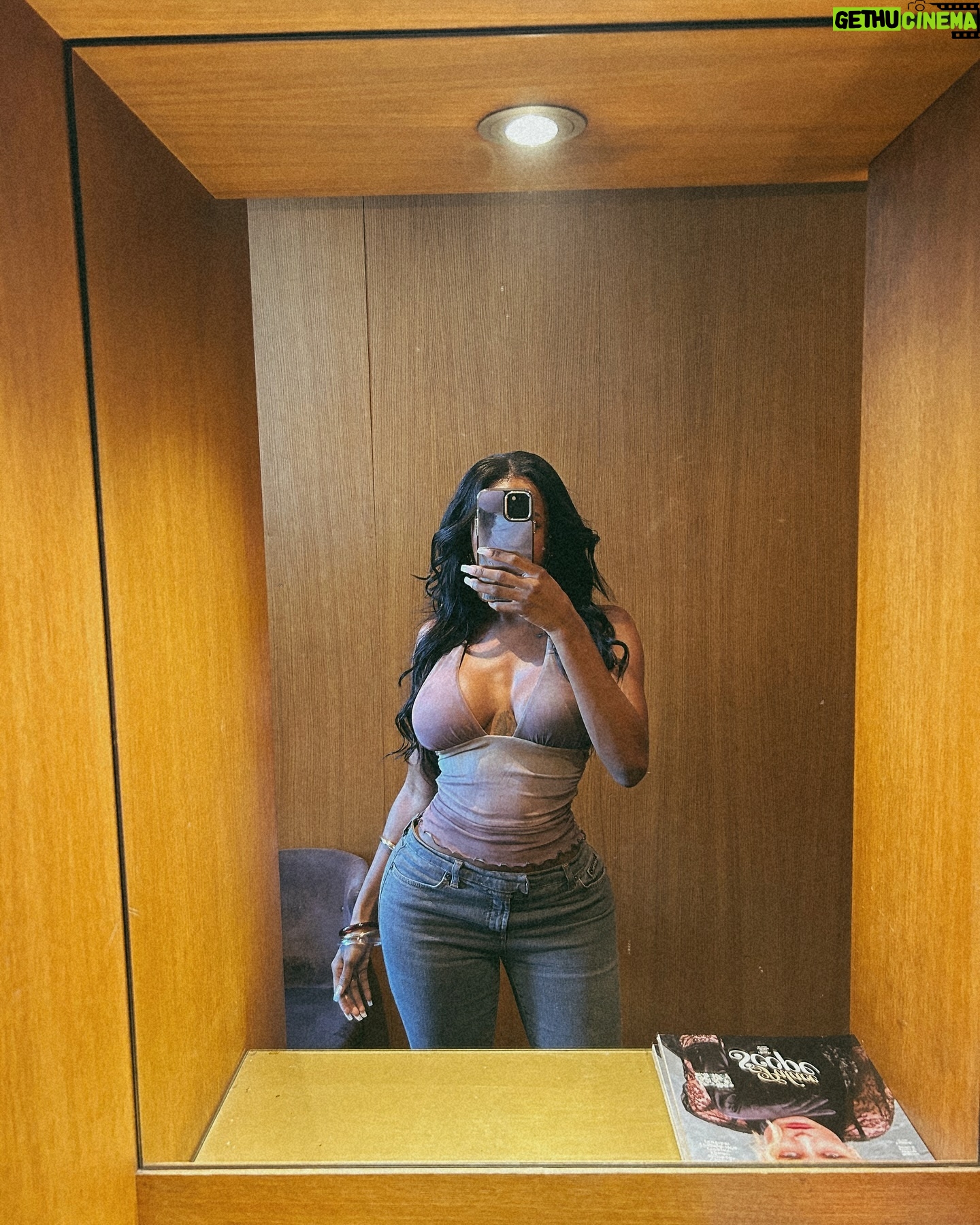 Neverly Paris - 22.7K Likes - Paris āØ