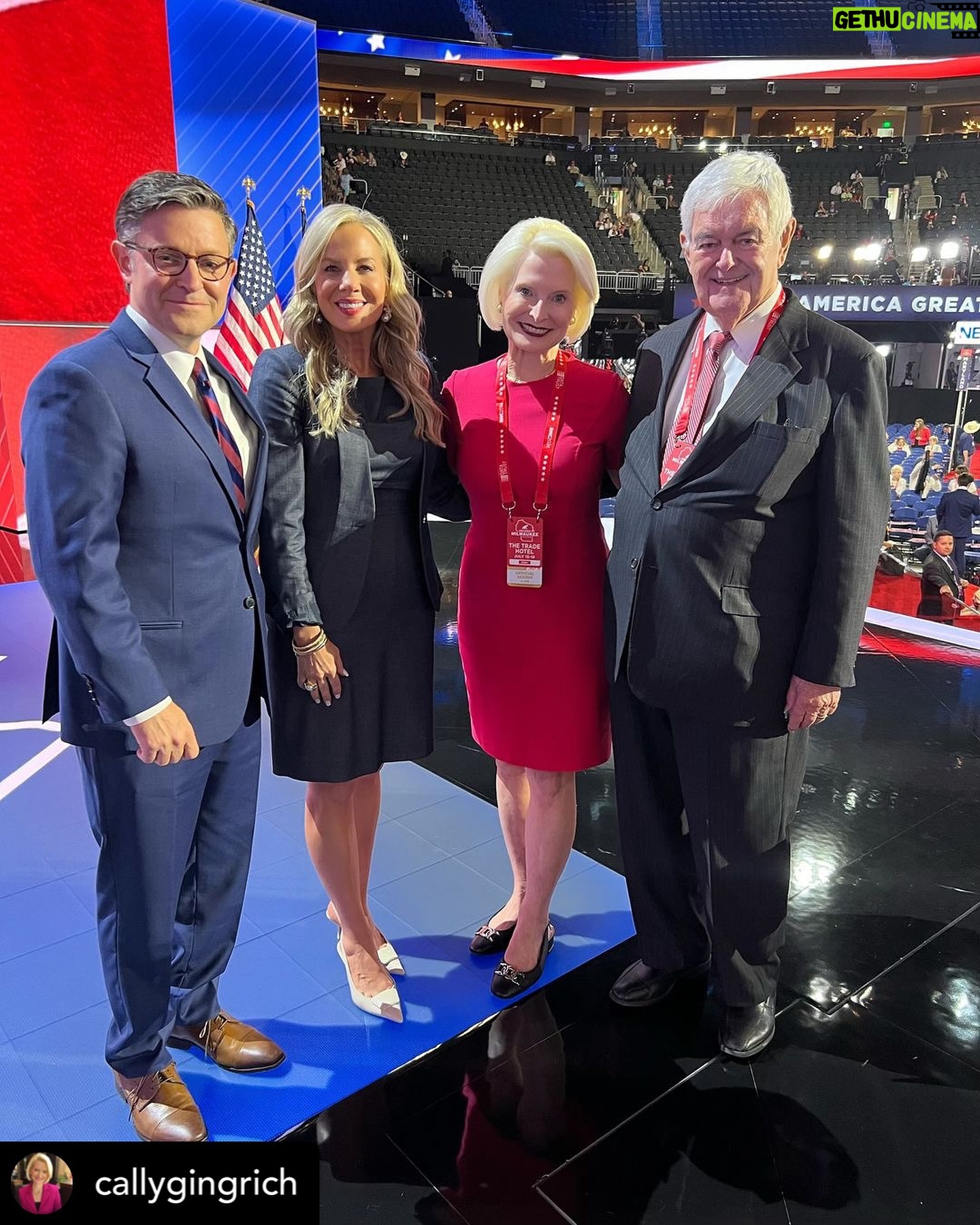 Newt Gingrich - 1.7K Likes - Great day at the Republican National Convention in Milwaukee!šŗšø
