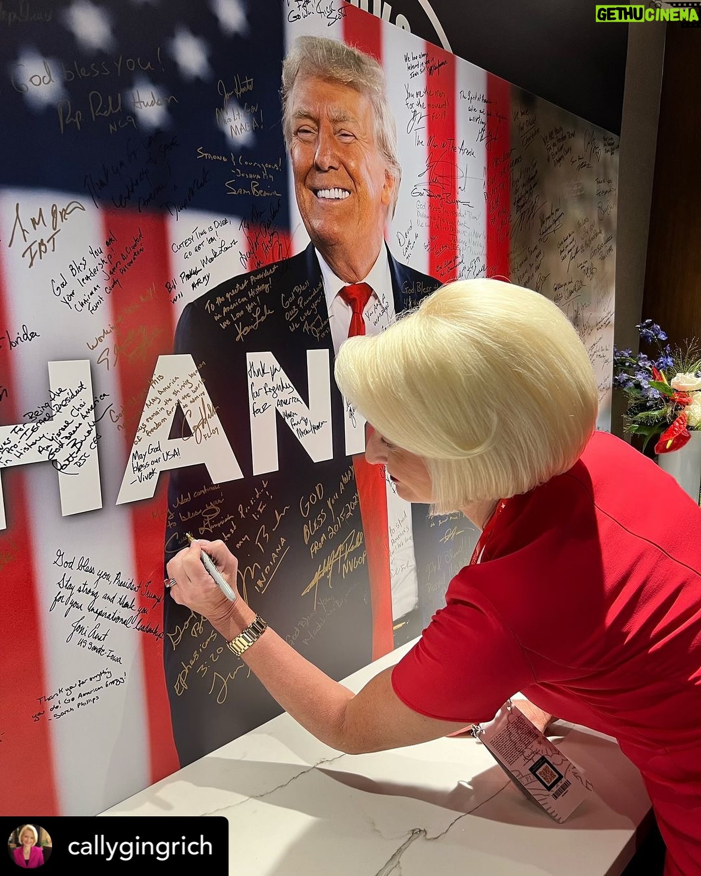 Newt Gingrich - 1.7K Likes - Great day at the Republican National Convention in Milwaukee!šŗšø