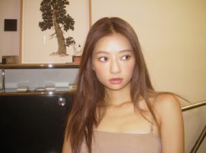 Ng Ka Yan Instagram - 無聊用dv影相發現唔洗買ccd都得( ´▽｀)