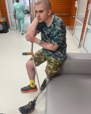 Nicholas Kristof Instagram - I’m full of admiration for these Ukrainian war veterans I met at the Superhumans hospital in Lviv, Ukraine. Most were planning to return to the front on artificial limbs. That grit and resilience is why Ukraine is beating Russia. I write about them in my column today in @nytopinion