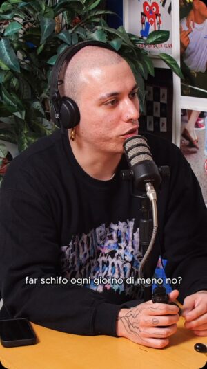 Nick Cerioni Instagram - Siamo liberi o siamo liberi di far pensare di esserlo? Un modo per provarci, secondo Livio Ricciardi, è esplorare le proprie fantasie. 
In questo episodio di “is it sexy?” navighiamo insieme  nei meandri della sessualità, della psiche e dell’evoluzione dei concetti legati all’amore e al sesso. 
CONCIOUS SEX IS SEXY

@est_radio @orbita_____