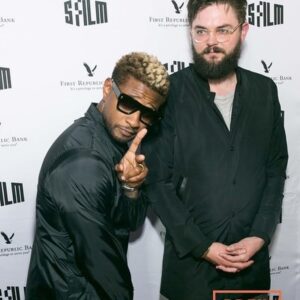 Nick Thune Instagram - We put in a lot of work leading up to today @usher and I’m so proud of you!! You’re in the green room next to me rn and I know you probably won’t see this till later tonight but I know you’re gonna kill it out there! Can’t wait to enjoy the second half of the game together. U got it bad babyyyy!! #teamusher #swifties #superbowl