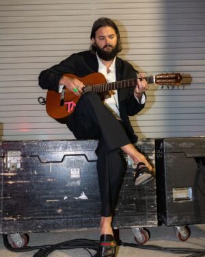Nick Thune Instagram - What summer looks like... #BeFunnytour 

📸 @thehomelesspimp