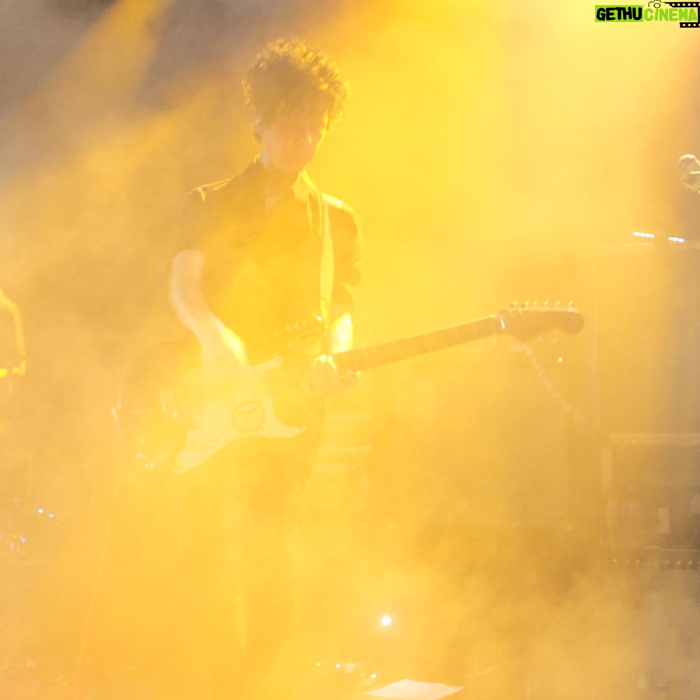 Nick Zinner - 4.4K Likes - Chicago photo roundup from last weekend at @riot_fest @metrochicago 🫶
📸 by me except
2,3: @anguyen43
4: @goldzalez
5: @noahsheldon
10:🎥 @tagomagospaceritual of my dad rocking out 🖤