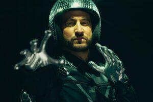 Nico Sallach Instagram - 🪩„RATATATA“ is OUT NOW!🪩
Check out @babymetal_official ‘s and our new music video on youtube, stream it on all platforms and play it as loud as you can!🖤🤘🏻
Link is in my bio!
#electriccallboy #babymetal #releaseday
#musicvideo #RATATATA