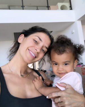 Nicole Lynn Williams Instagram - Summer lately 🌞