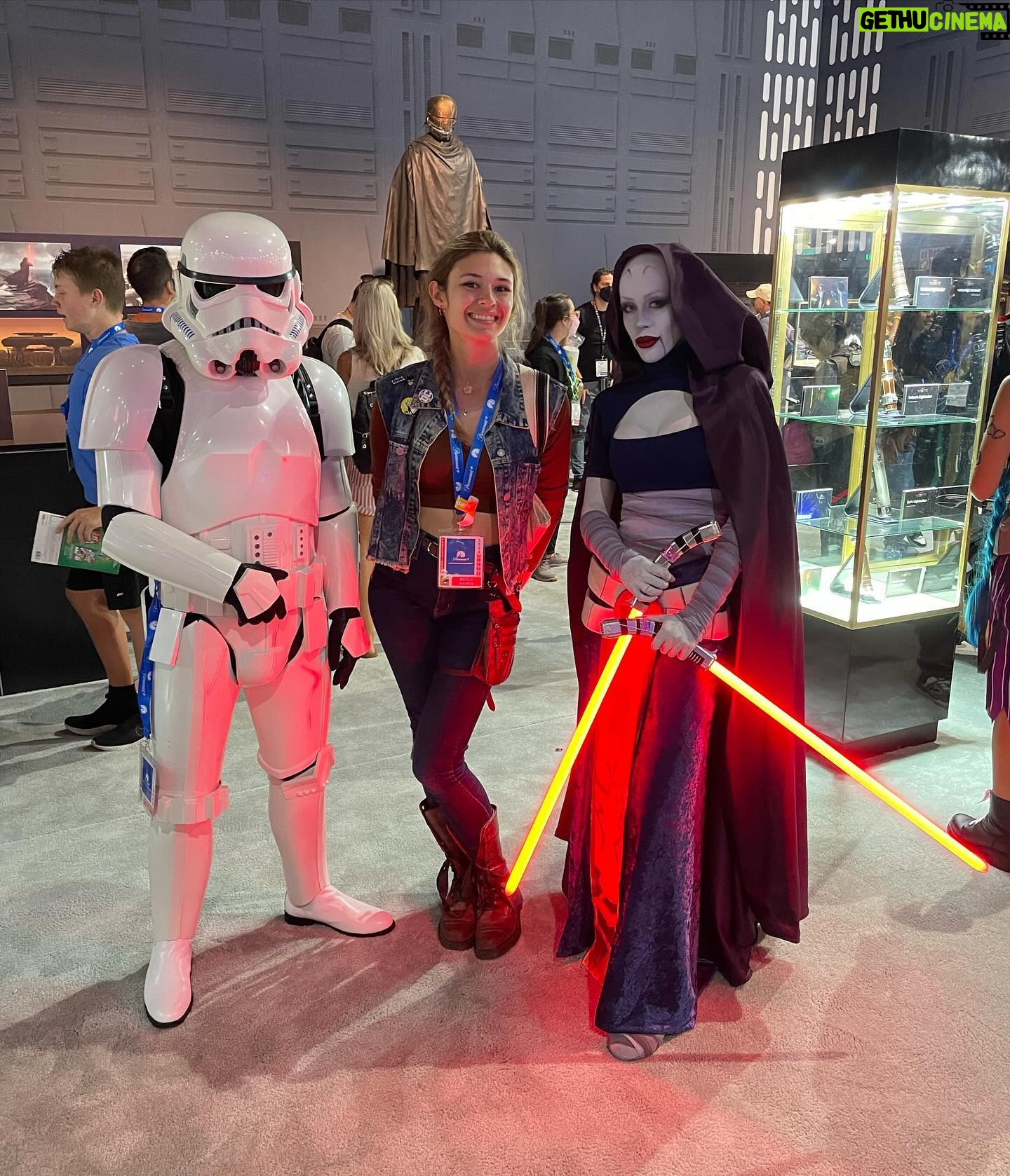 Nicole Maines - 14K Likes -
