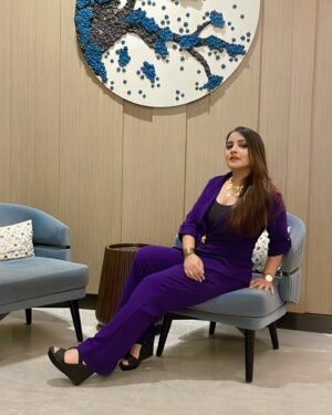 Nidhi Uttam Instagram - 💜💟🙋‍♀️POWER DRESSING~ Unlocked🗝️ 
#dressup