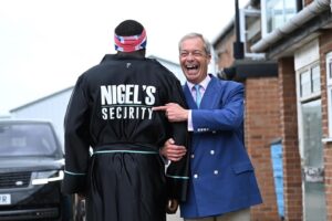 Nigel Farage Instagram - Good luck tonight @derekwarchisora 🇬🇧