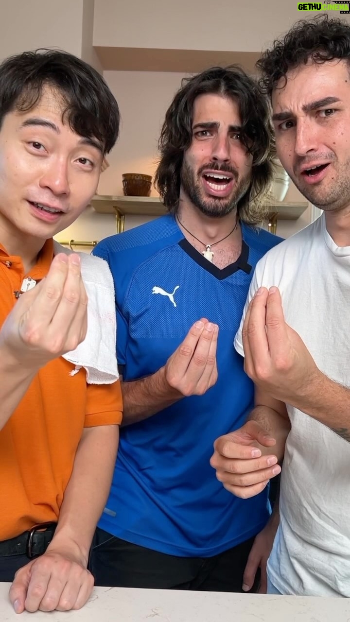 Nigel Ng - 198.7K Likes - Pizza and ramen should never be in the same sentence.
#pizza #ramen