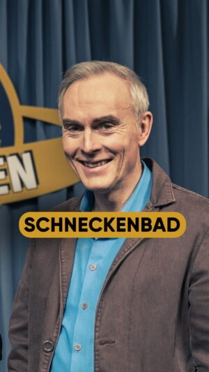 Nikita Miller Instagram - Schnecken, eimerweise #Schnecken! #Nacktschnecken. Zeit für nen Klassiker. #schneckenbad #dasistdochdergipfel #dasgipfeltreffen 
 
#comedy #johannkönig #badewanne #kinderspiel #mdrspasszone #komischerHumor #jumpspasszone