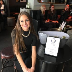 Nikki Grahame Instagram - Quick afternoon refuel ☕️#londonfashionweek #into