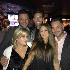 Nikki Grahame Instagram - Where and what are my hands doing? This looks seriously suspicious 🤣..