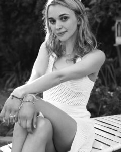 Actress Nikki Roumel HD Instagram Photos and Wallpapers August 2024