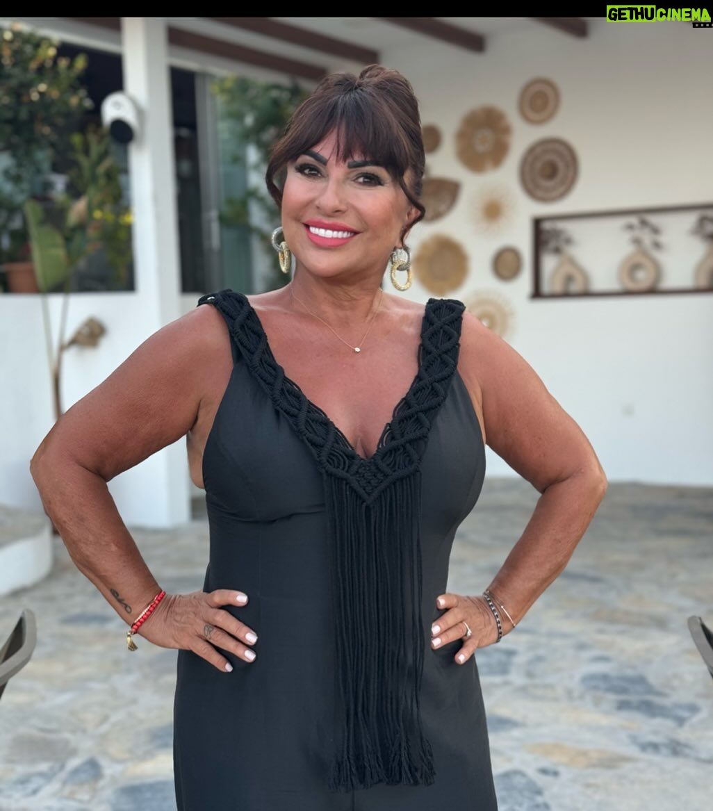 Nilgün Belgün - 8.5K Likes - Güzel bir konser öncesi…🎶🎼😍