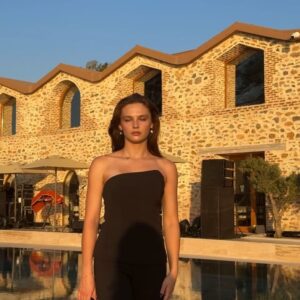 Nilsu Berfin Aktaş Instagram - 🖤