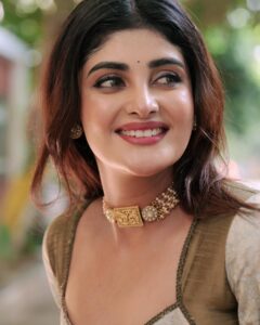 Actress Nimeshika Radhakrishnan HD Instagram Photos and Wallpapers July 2024
