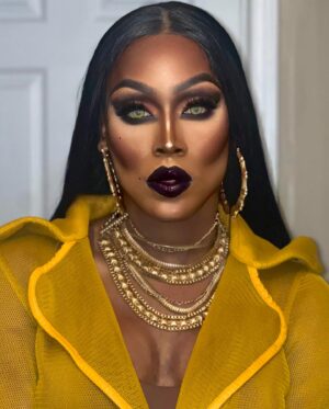 Nina Bo'nina Brown Instagram - Revamp of my red carpet season 9 finale look. #makeup #mua #dragqueen #rpdr #rpdr9 #redcarpetlook #darkmakeup