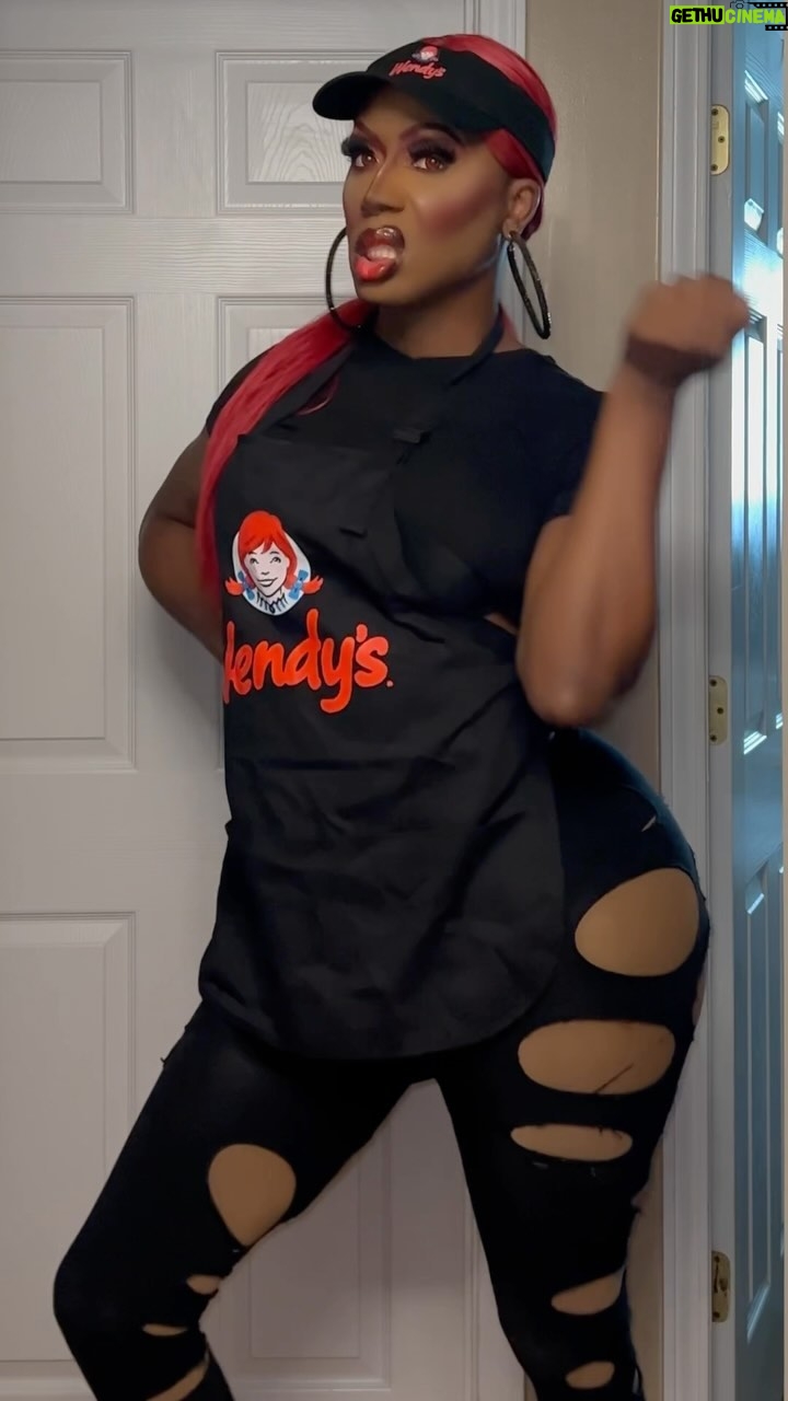 Nina Bo'nina Brown - 4.3K Likes - Welcome to Wendy’s can i take your order? Lol I’m still gonna get whoever sent me this damn Wendy’s uniform 4 my bday…. Adriel 👀 anyways stay tuned for all stars rawview!