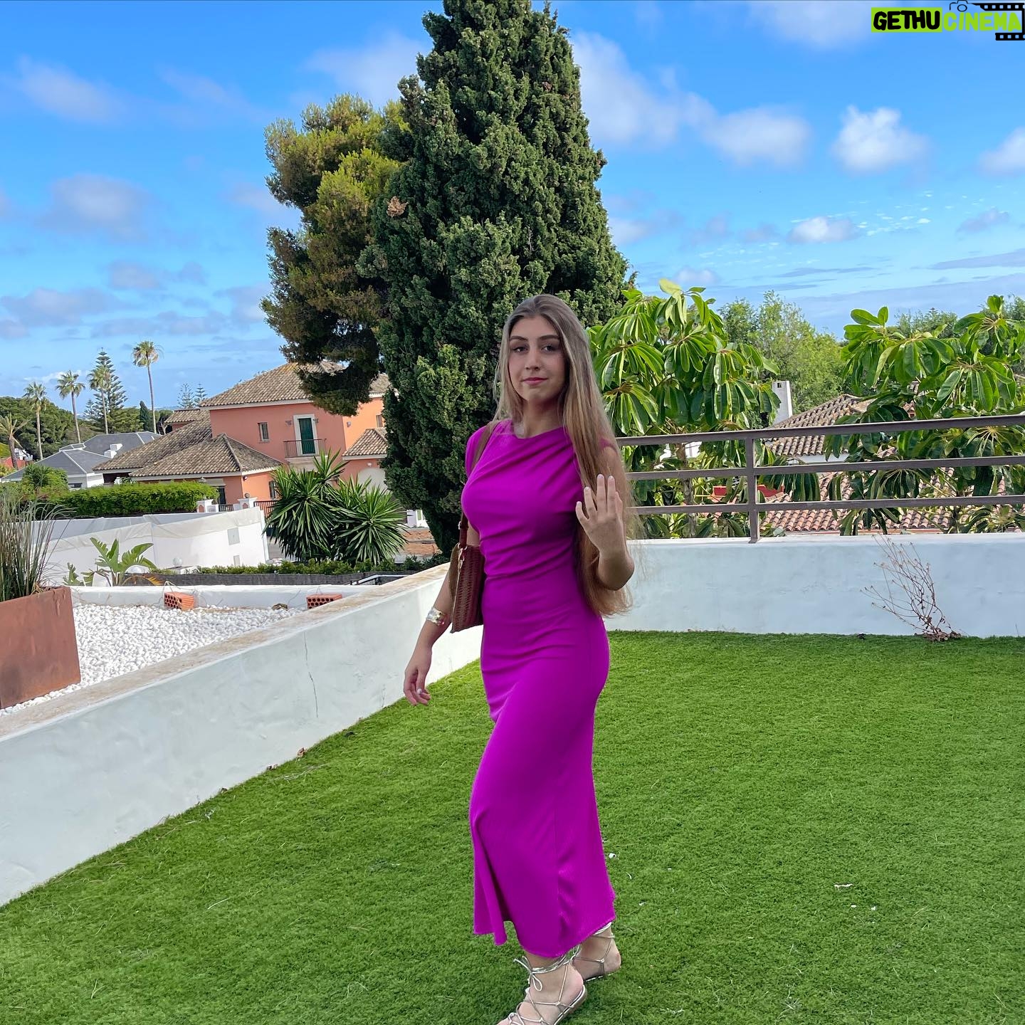 Niña Pastori - 30.7K Likes - Hoy cumple 16 años 🥰
mi Pastora 💜🍀 en que momento Dios mio !…desde que naciste eres especial … tu corazón muy poquita gente lo tiene hija ! Te deseo lo mejor de este mundo …y ojalá sigas siendo esa niña feliz y disfrutona q eres eternamente ! Tq tanto q no te lo puedo explicar !☺️
Feliz cumpleaños mi amor !💜🍀